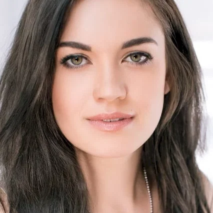 Julia Maxwell
