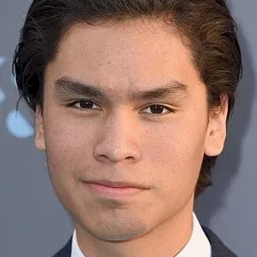 Photo star :  Forrest Goodluck