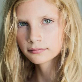 Photo star :  Carlotta von Falkenhayn