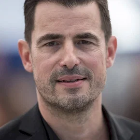Photo star : Claes Bang