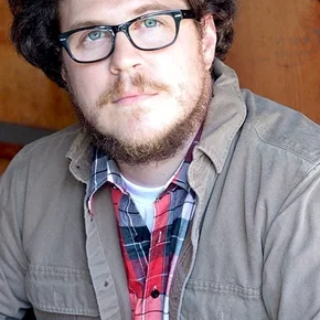 Photo star :  Cameron Britton