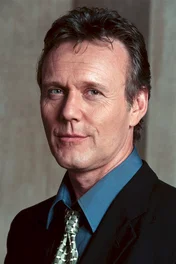  Anthony Stewart Head