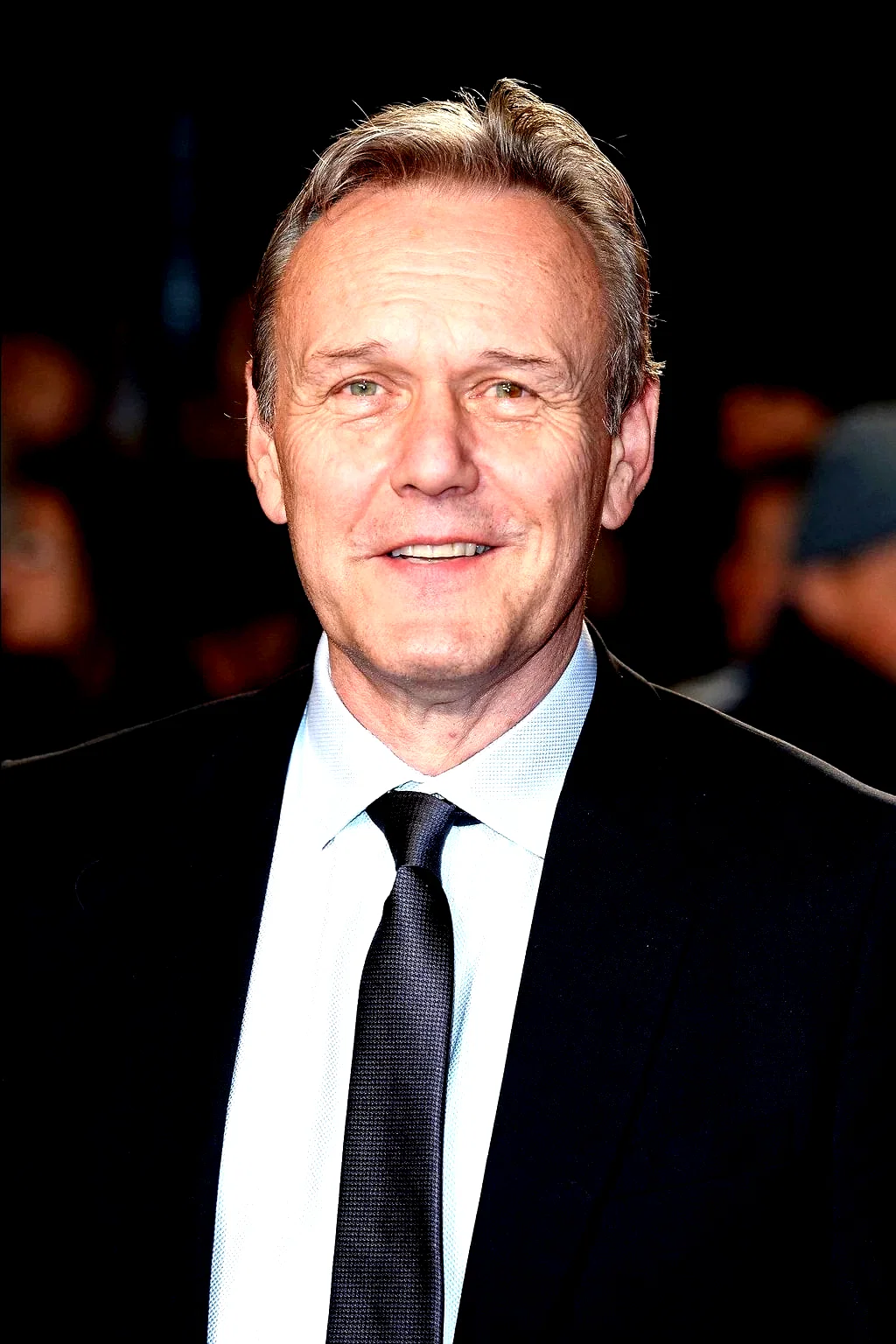  Anthony Stewart Head