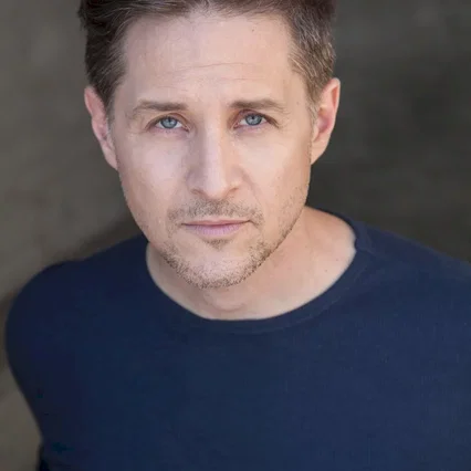 Yuri  Lowenthal