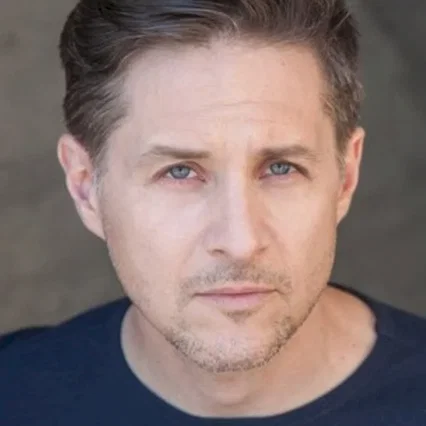 Yuri  Lowenthal