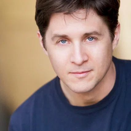 Yuri  Lowenthal