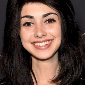 Photo star :  Alexa Mansour