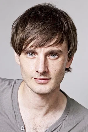  Dickie Beau photo