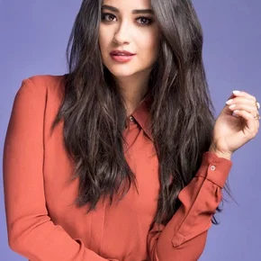Photo star : Shay Mitchell