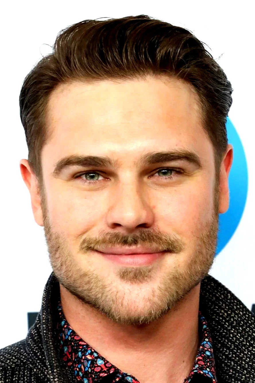 Grey Damon