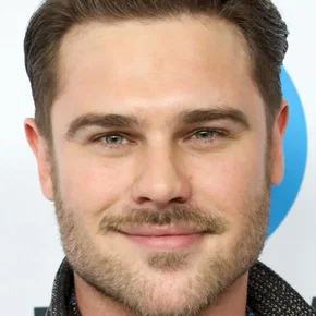 Photo star : Grey Damon