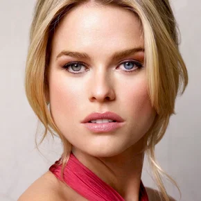 Photo star : Alice Eve