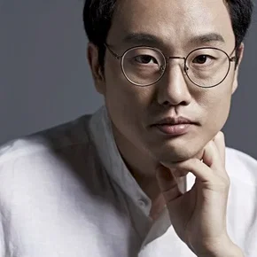 Photo star :  Jung Young-ki