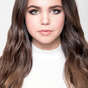 Photo star : Bailee  Madison