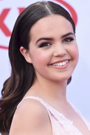 Bailee  Madison photo