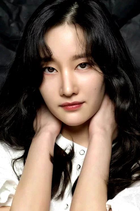  Jeon Jong-seo