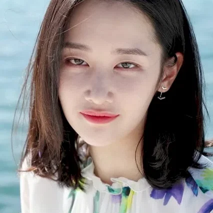  Jeon Jong-seo