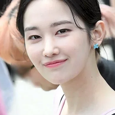  Jeon Jong-seo