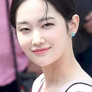  Jeon Jong-seo