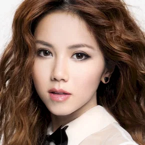 Photo star :  G.E.M.
