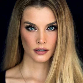 Photo star :  Emily Maddison