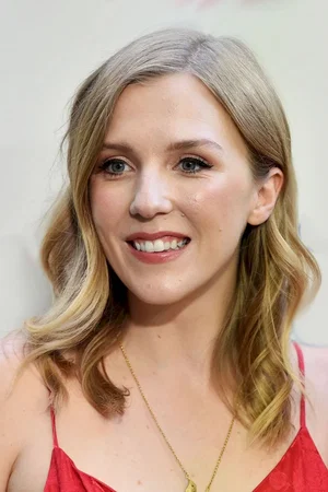  Beattie Edmondson photo