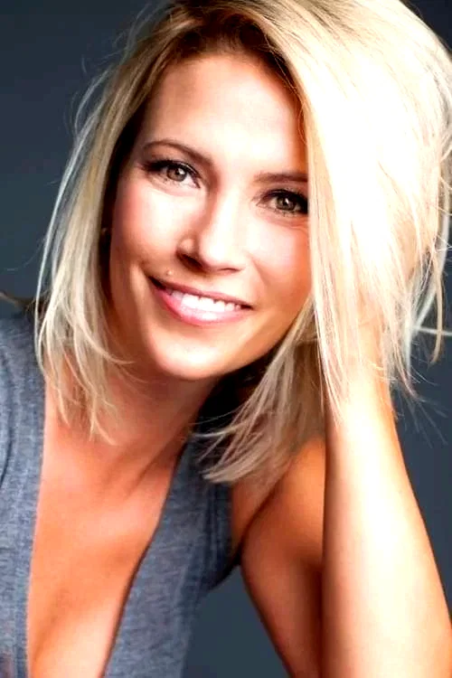  Jacque Gray