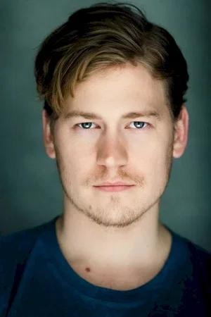  Gavin Stenhouse photo