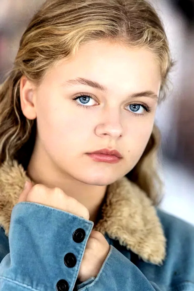  Kylie Rogers