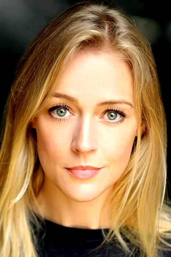  Elen Rhys
