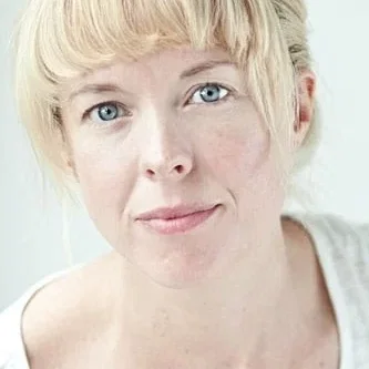  Catrin Aaron