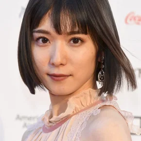 Photo star :  Mayu Matsuoka