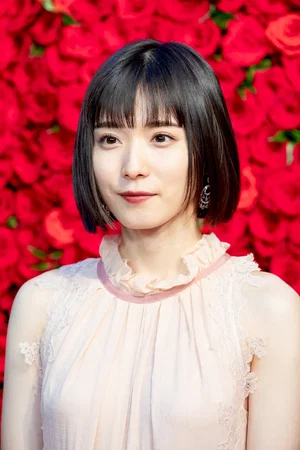  Mayu Matsuoka photo