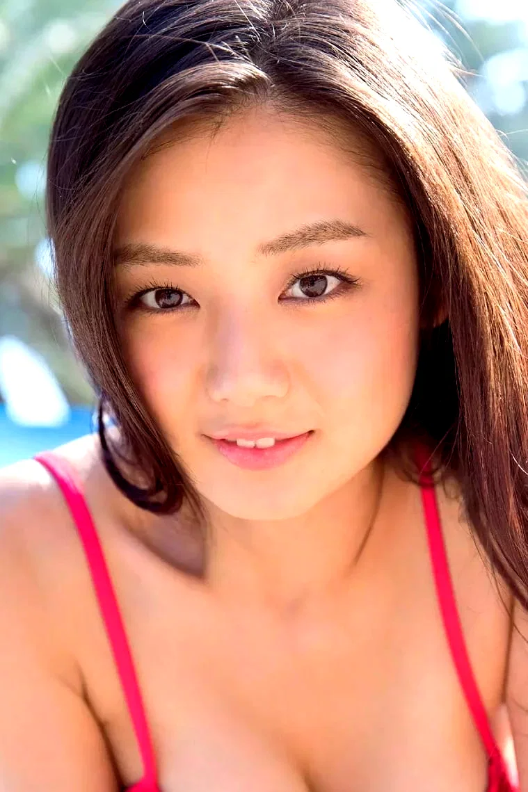  Moemi Katayama