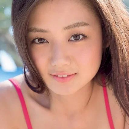  Moemi Katayama