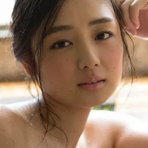 Photo star :  Moemi Katayama