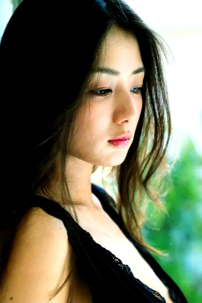  Moemi Katayama