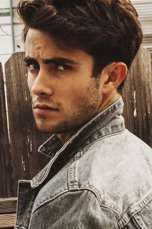  Garrett Westton photo