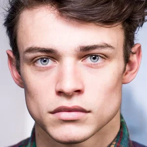 Photo star :  Thomas Doherty