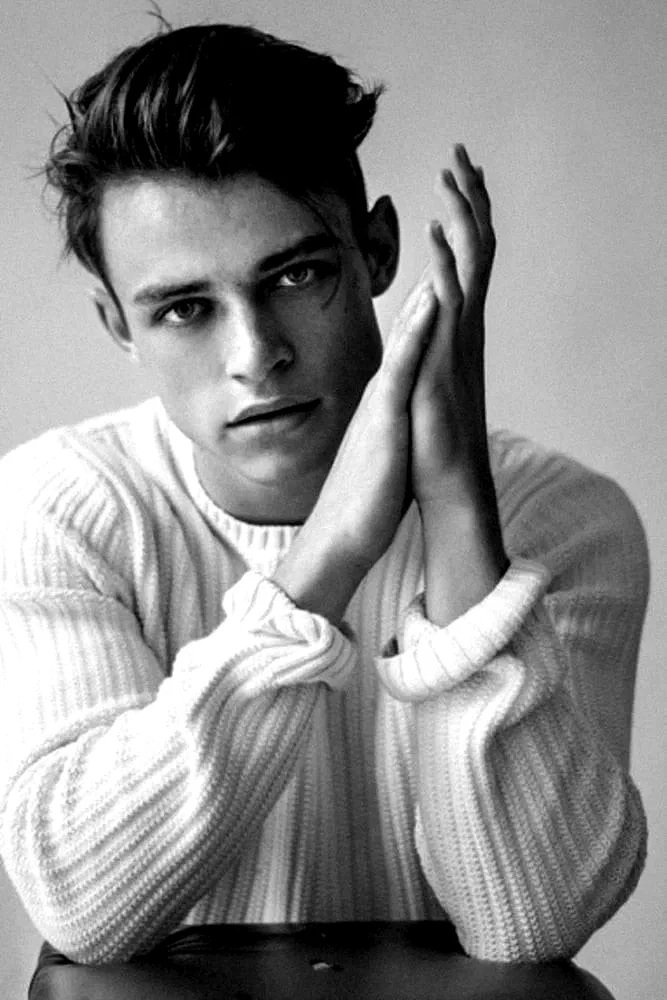  Thomas Doherty