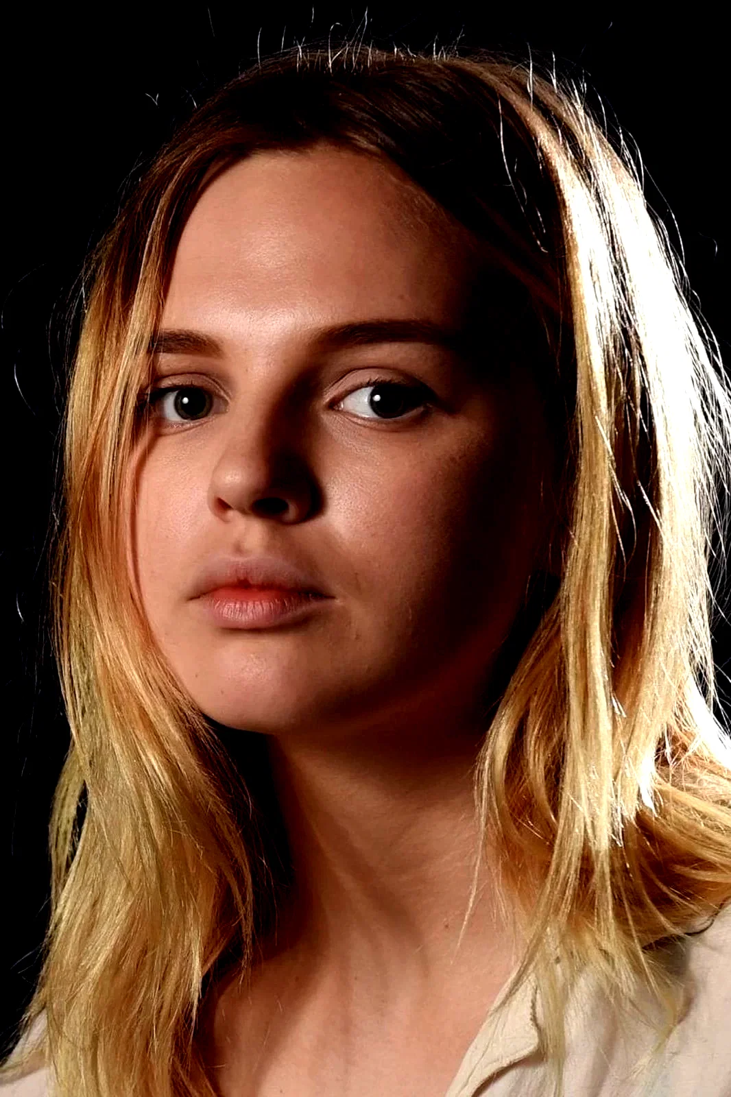  Odessa Young