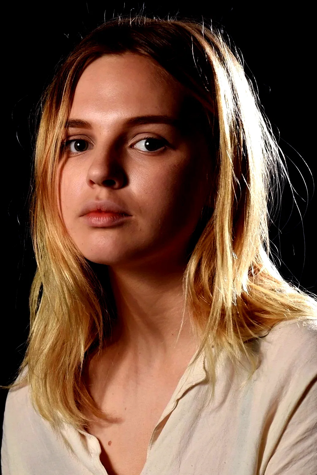  Odessa Young
