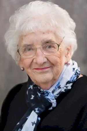  Pamela Lyne photo