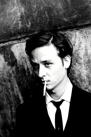 Tom Schilling