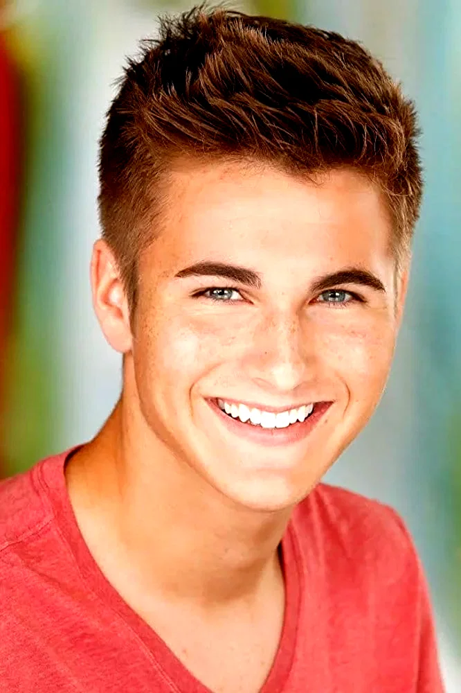  Evan Castelloe
