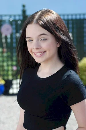  Emily Flain photo