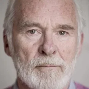 Photo star : Ian McElhinney