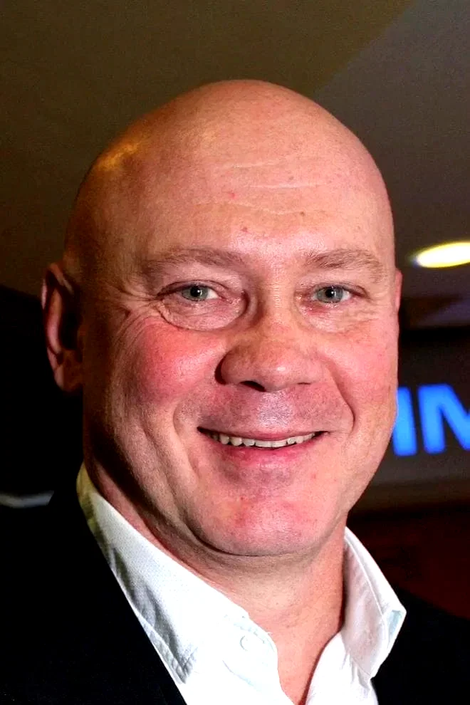  Vitaliy Khaev