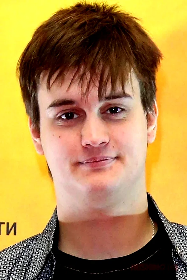  Alexandr Domogarov Jr.