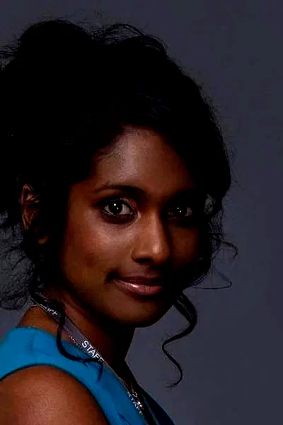  Anneika Rose